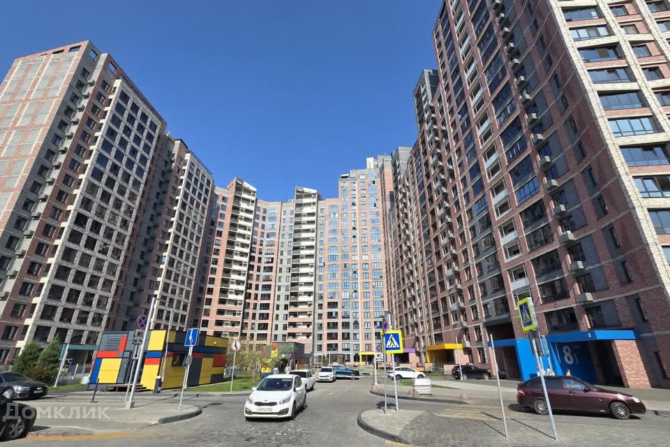 Продаётся 1-комнатная квартира, 35.8 м²