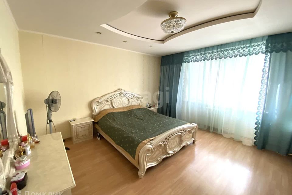 Продаётся 4-комнатная квартира, 116.1 м²
