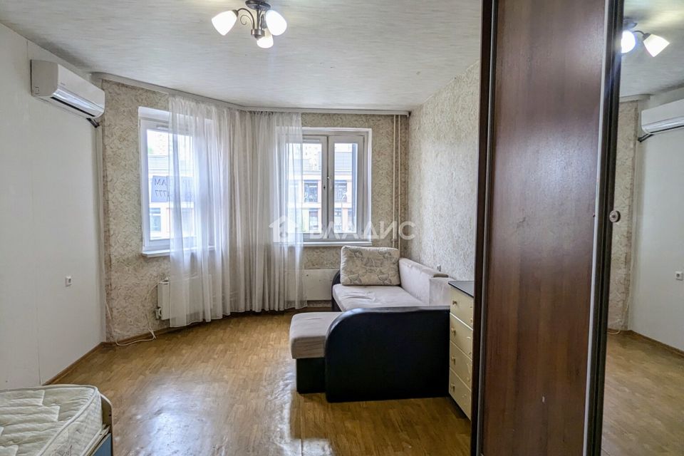 Продаётся 2-комнатная квартира, 56.1 м²
