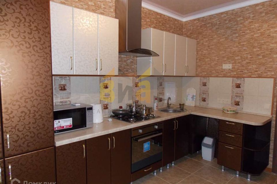Сдаётся 3-комнатная квартира, 100 м²