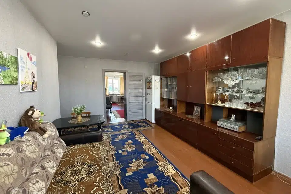 Продаётся 3-комнатная квартира, 56.4 м²