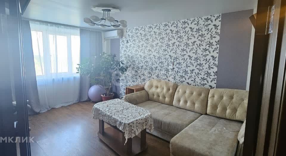 Продаётся 3-комнатная квартира, 67.9 м²