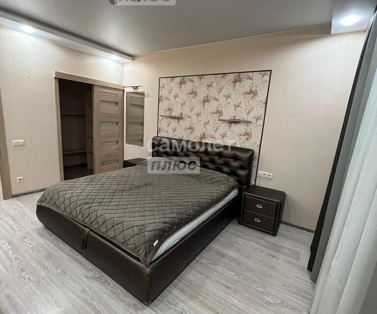 Сдаётся 2-комнатная квартира, 73 м²