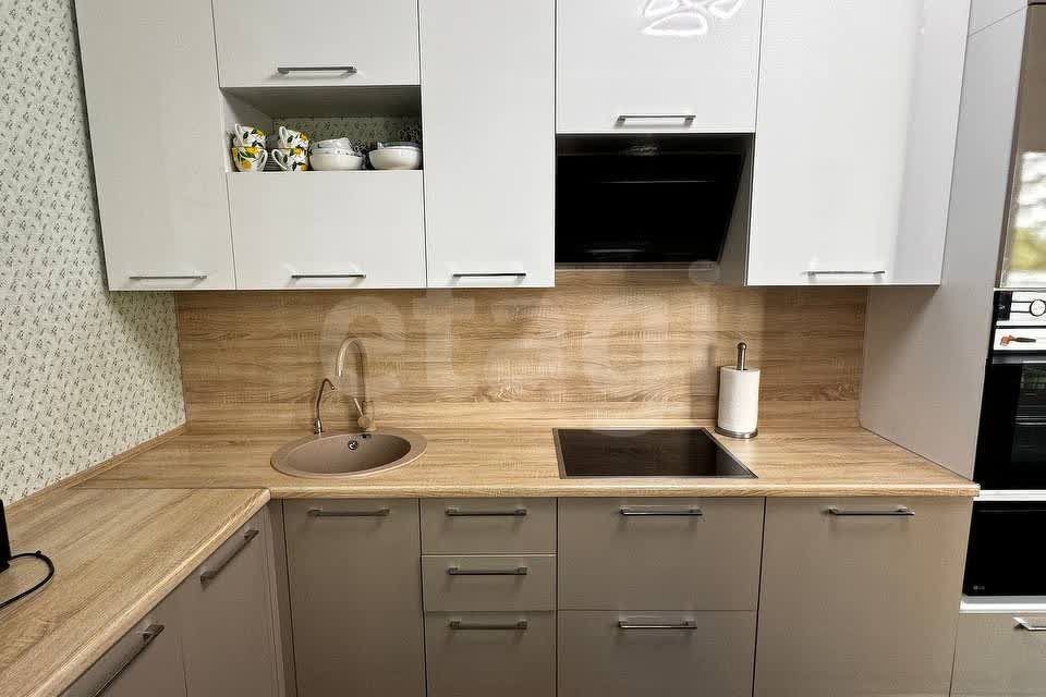Продаётся 2-комнатная квартира, 67.9 м²