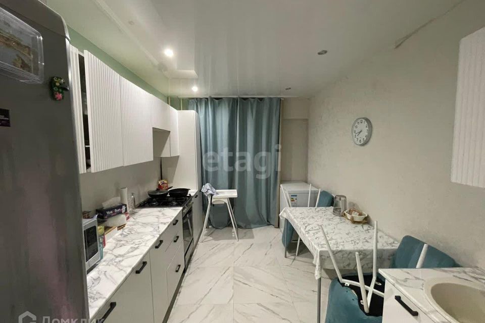 Продаётся 1-комнатная квартира, 40.6 м²