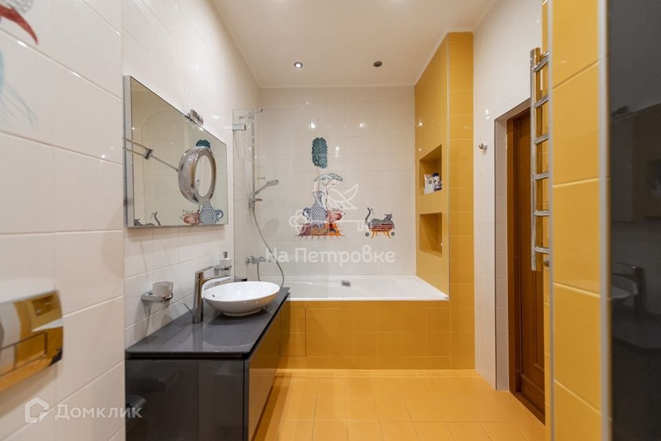 Продаётся 5-комнатная квартира, 154.3 м²