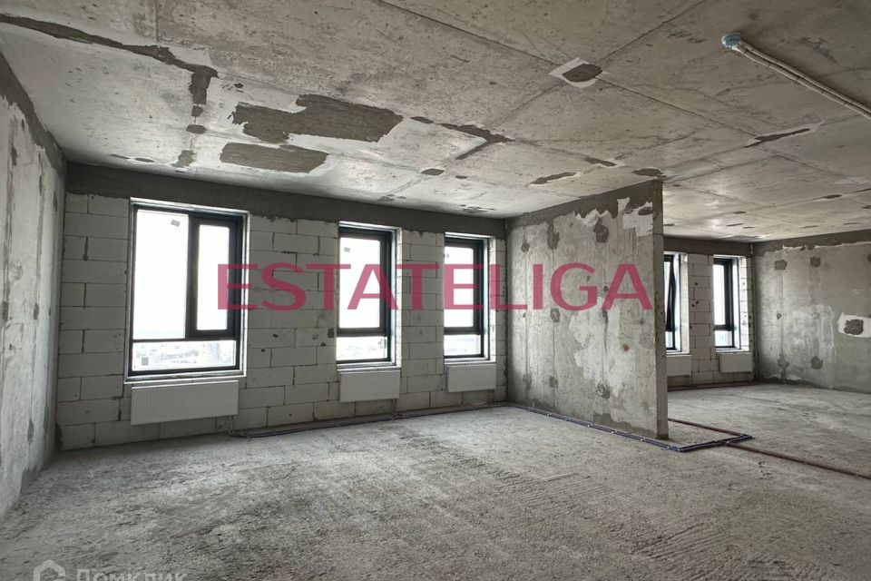 Продаётся 4-комнатная квартира, 94 м²