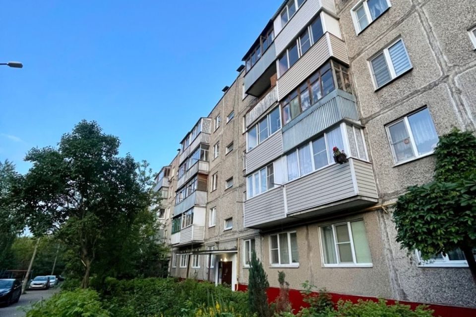 Продаётся 2-комнатная квартира, 43.8 м²