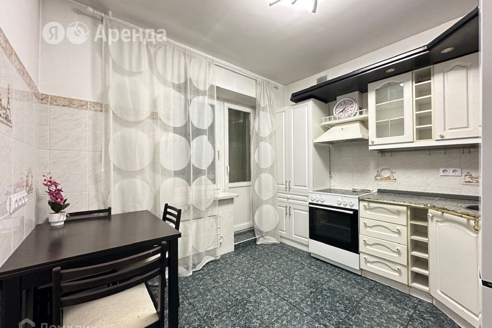 Сдаётся 2-комнатная квартира, 57 м²