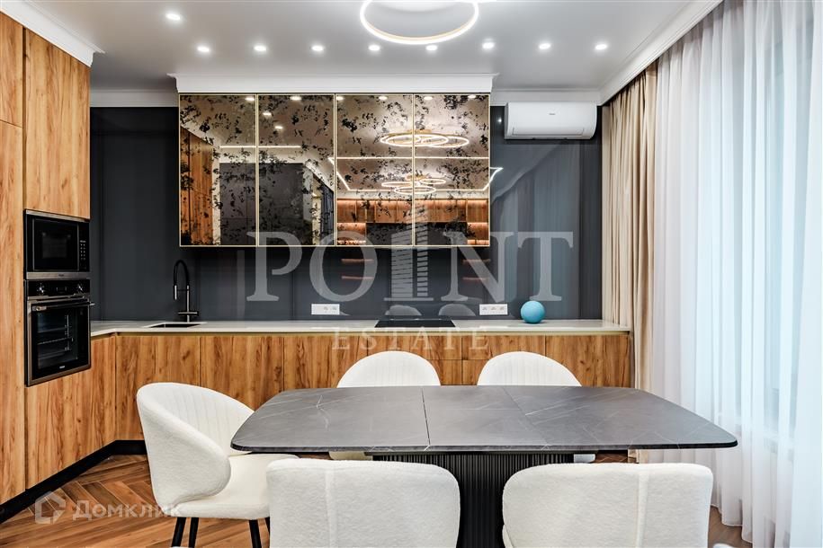Сдаётся 2-комнатная квартира, 68 м²
