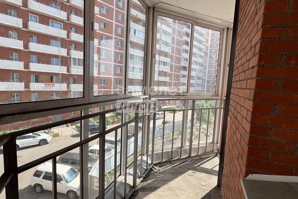 Продаётся 2-комнатная квартира, 61.4 м²
