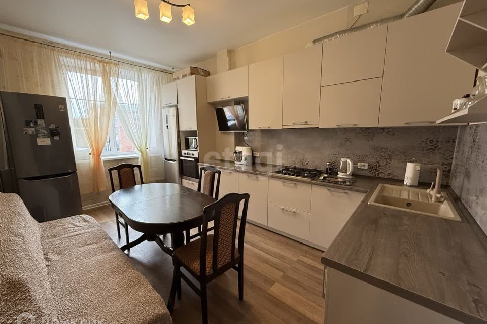 Продаётся 2-комнатная квартира, 75.1 м²