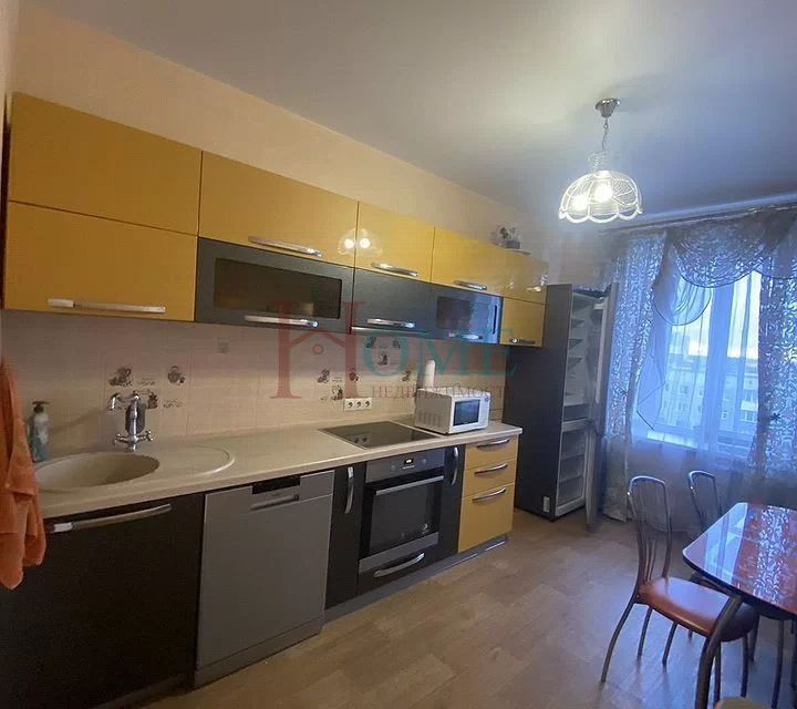 Сдаётся 2-комнатная квартира, 55 м²