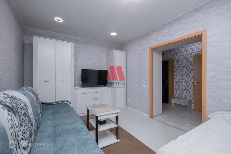 Продаётся 1-комнатная квартира, 42.2 м²