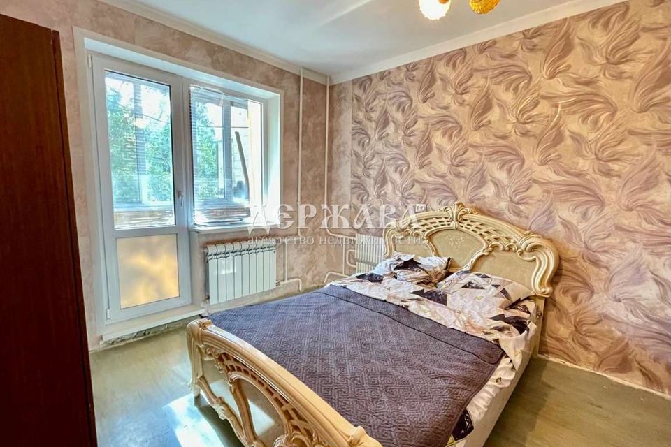 Продаётся 3-комнатная квартира, 61.7 м²