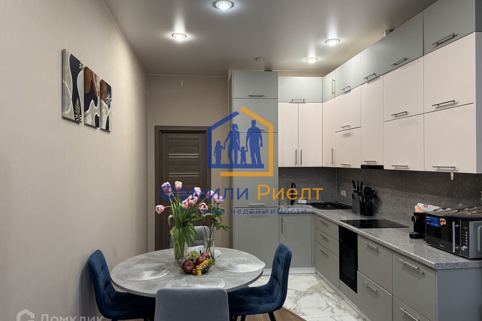 Продаётся 2-комнатная квартира, 75.1 м²