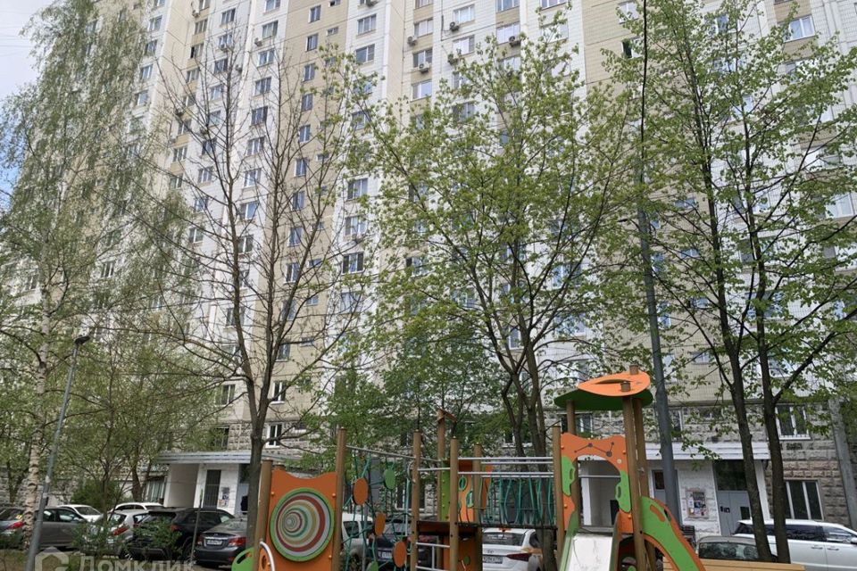 Продаётся 1-комнатная квартира, 37.9 м²