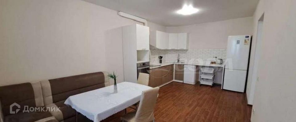 Сдаётся 2-комнатная квартира, 82 м²