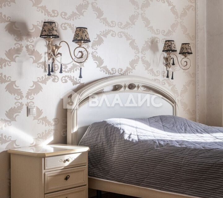 Продаётся 3-комнатная квартира, 148 м²