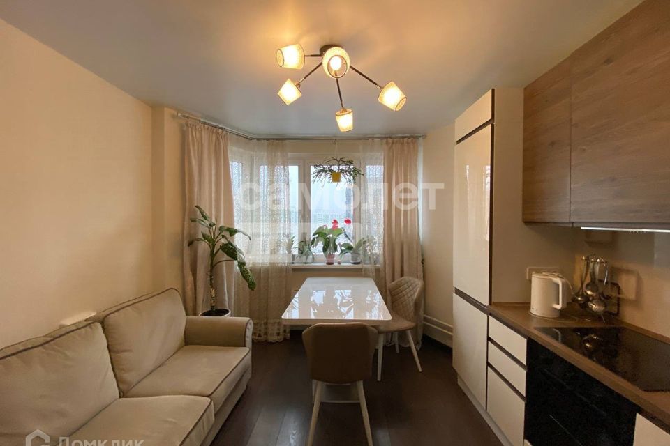 Продаётся 2-комнатная квартира, 64 м²
