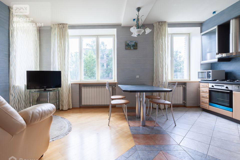 Сдаётся 3-комнатная квартира, 100 м²