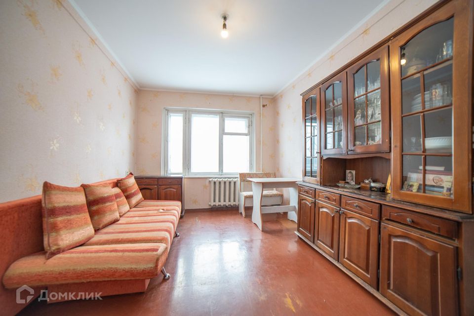 Продаётся 4-комнатная квартира, 68.5 м²