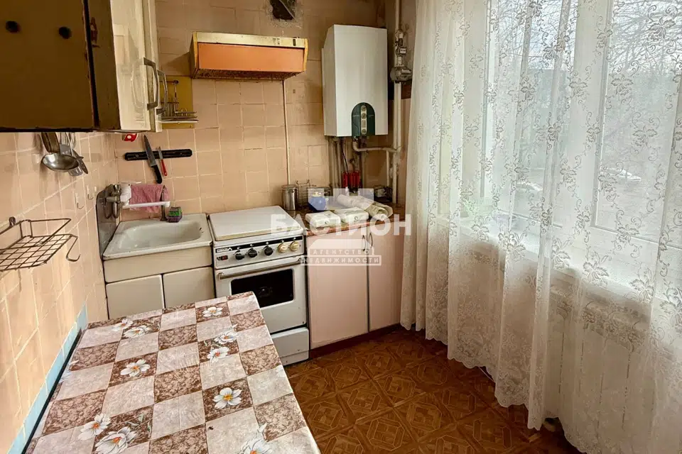 Продаётся 4-комнатная квартира, 73.4 м²