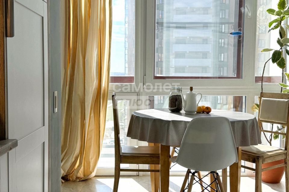 Продаётся 3-комнатная квартира, 98.1 м²