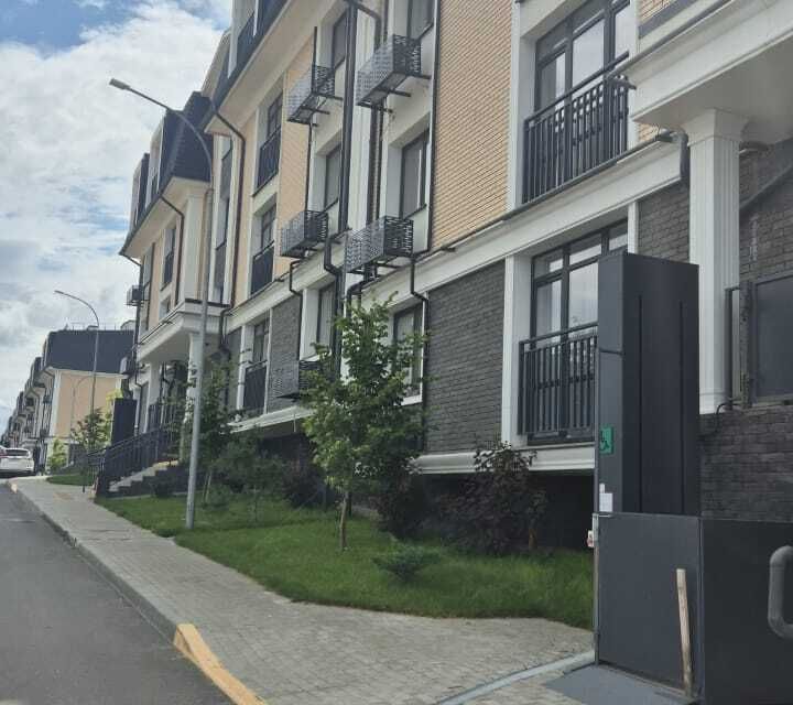 Продаётся 1-комнатная квартира, 40 м²