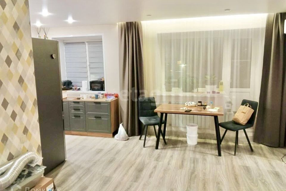 Продаётся 3-комнатная квартира, 53.6 м²