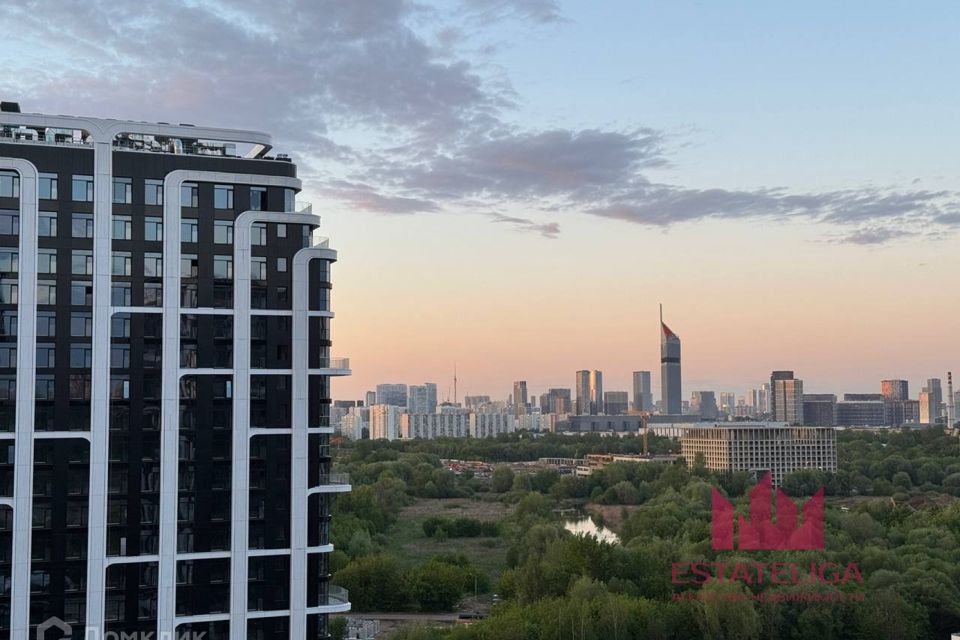 Продаётся 3-комнатная квартира, 102 м²