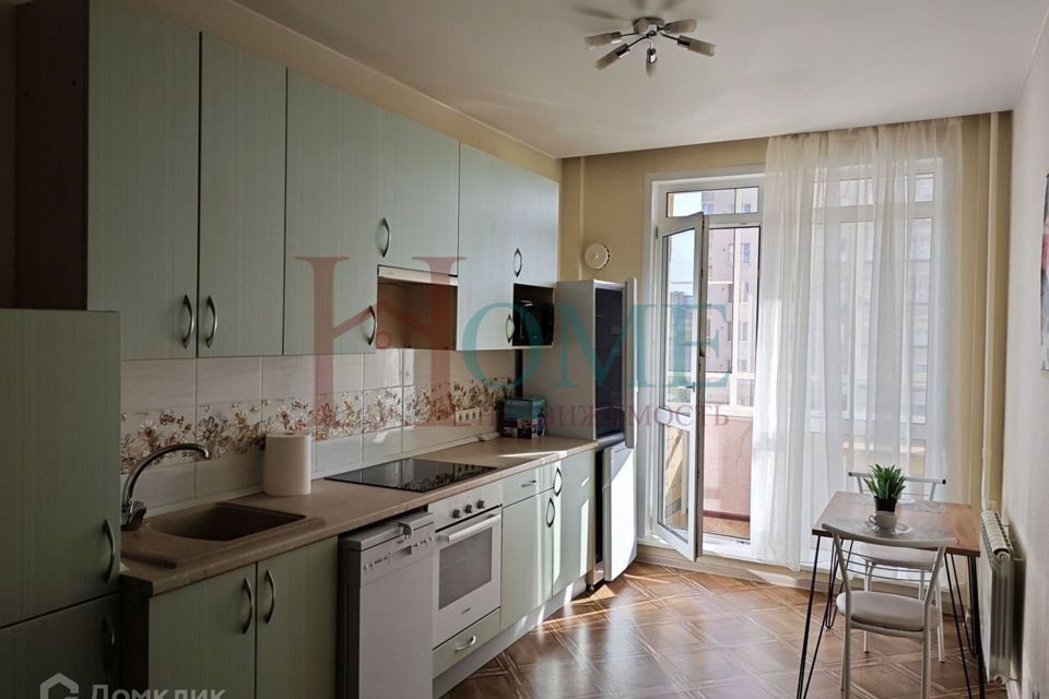 Сдаётся 2-комнатная квартира, 66 м²