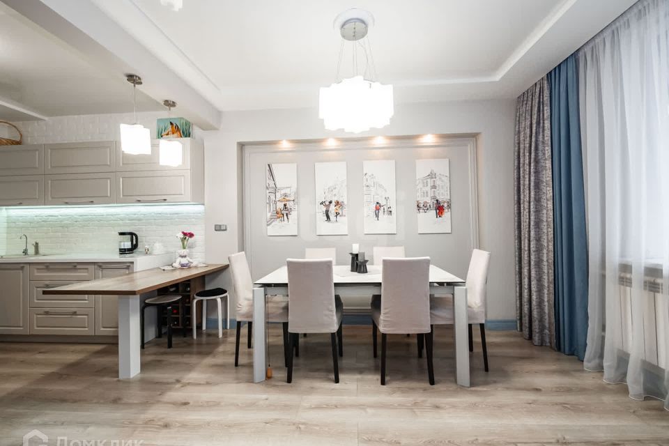 Продаётся 3-комнатная квартира, 99.4 м²