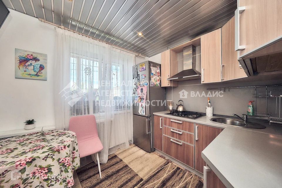 Продаётся 2-комнатная квартира, 42.7 м²