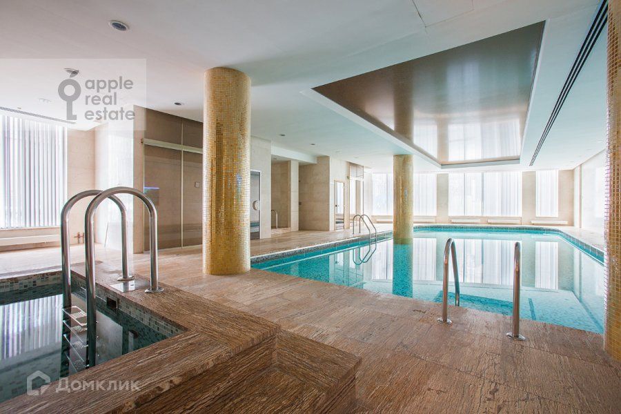 Сдаётся 2-комнатная квартира, 125 м²