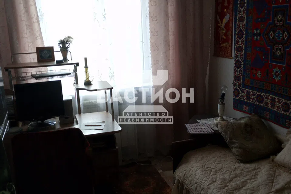 Продаётся 4-комнатная квартира, 72 м²
