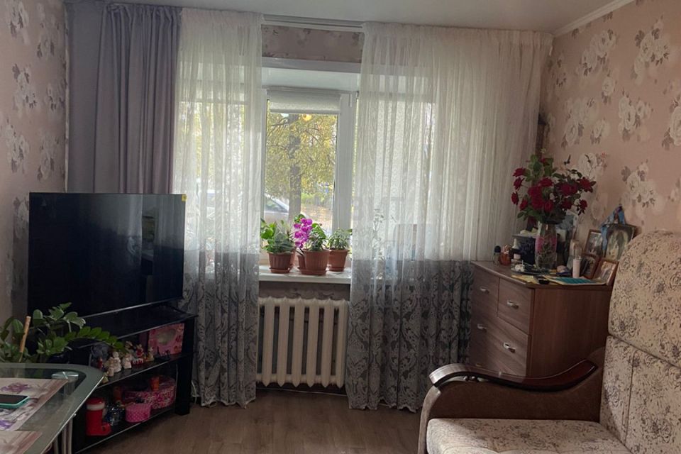 Продаётся 3-комнатная квартира, 54.3 м²