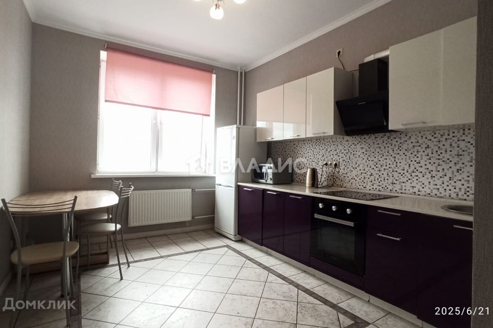 Продаётся 2-комнатная квартира, 77.4 м²