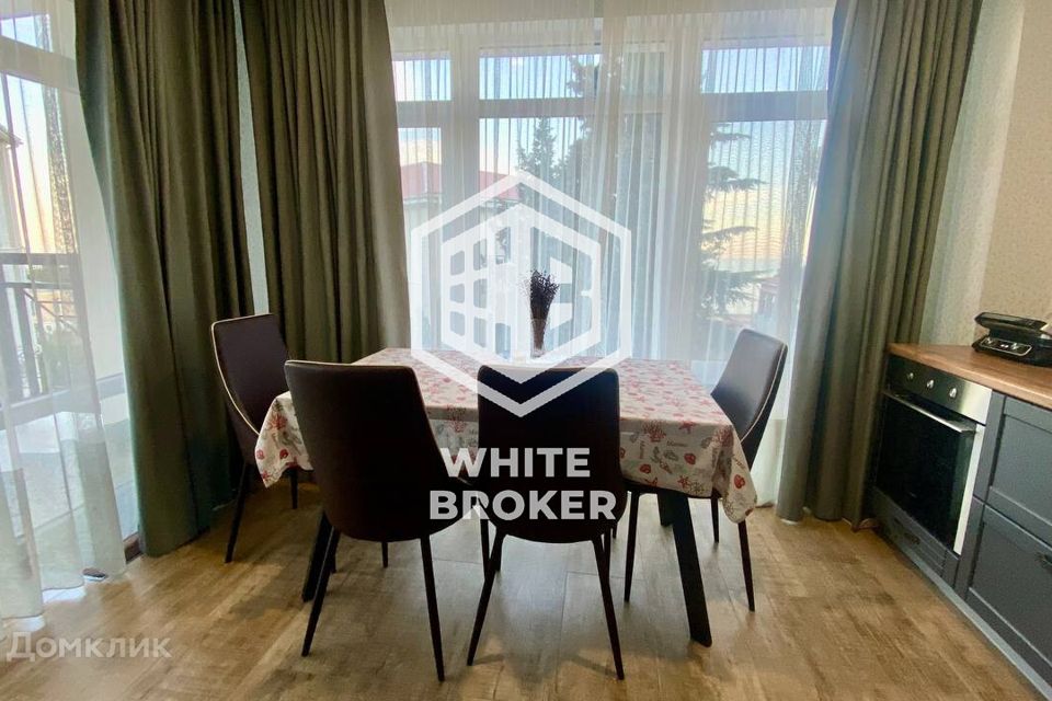 Продаётся 2-комнатная квартира, 79 м²