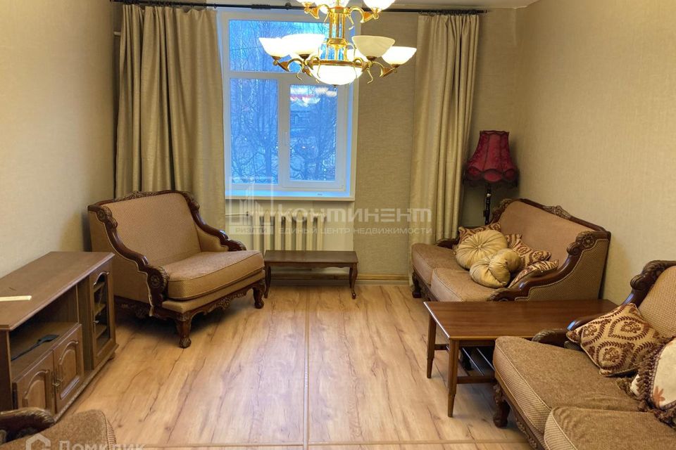 Сдаётся 2-комнатная квартира, 61 м²