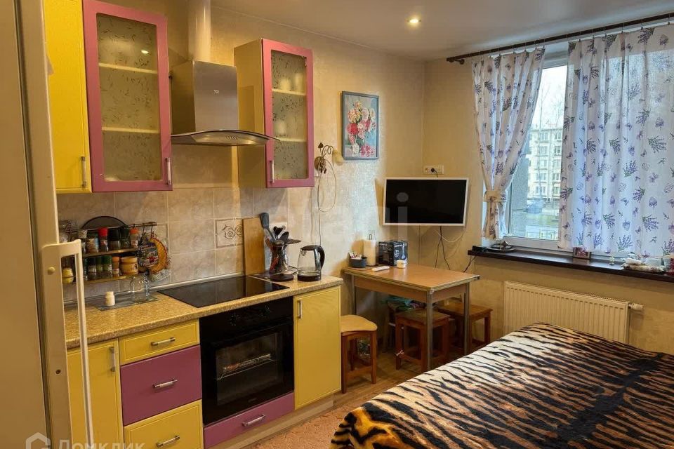 Продаётся 1-комнатная квартира, 37.3 м²