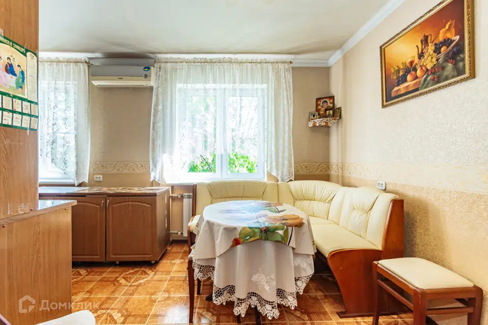 Продаётся 3-комнатная квартира, 63 м²