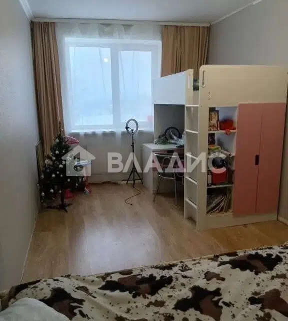Продаётся 1-комнатная квартира, 42.3 м²
