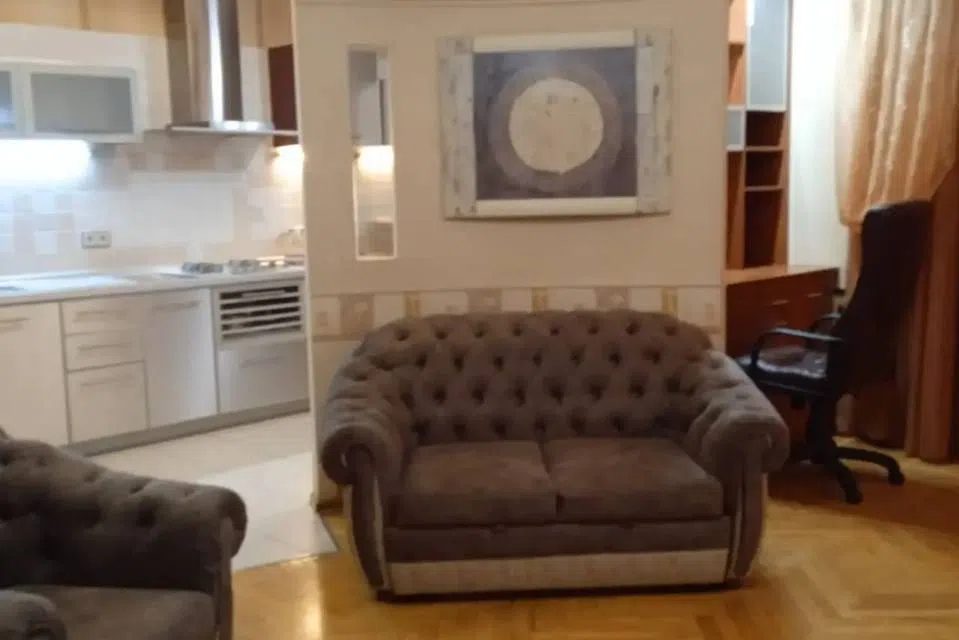 Сдаётся 2-комнатная квартира, 80 м²