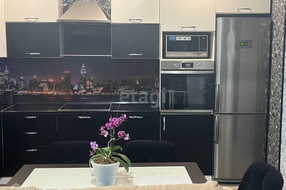 Продаётся 3-комнатная квартира, 91.1 м²
