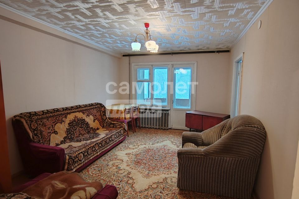 Сдаётся 3-комнатная квартира, 58.4 м²