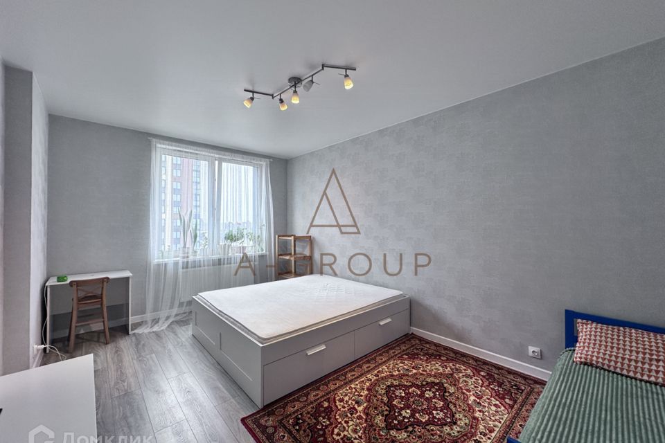 Продаётся 1-комнатная квартира, 42 м²