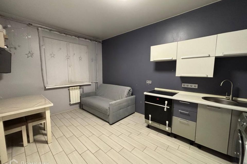 Продаётся 1-комнатная квартира, 43.19 м²