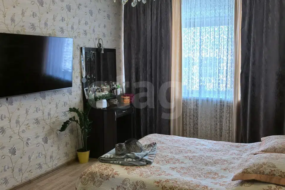 Продаётся 4-комнатная квартира, 85.6 м²