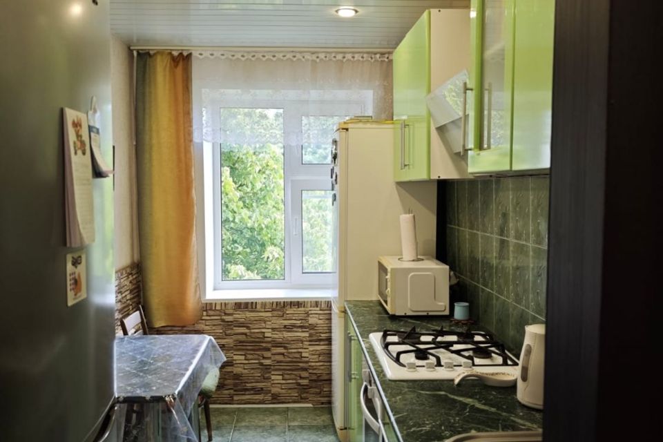 Продаётся 3-комнатная квартира, 54.8 м²